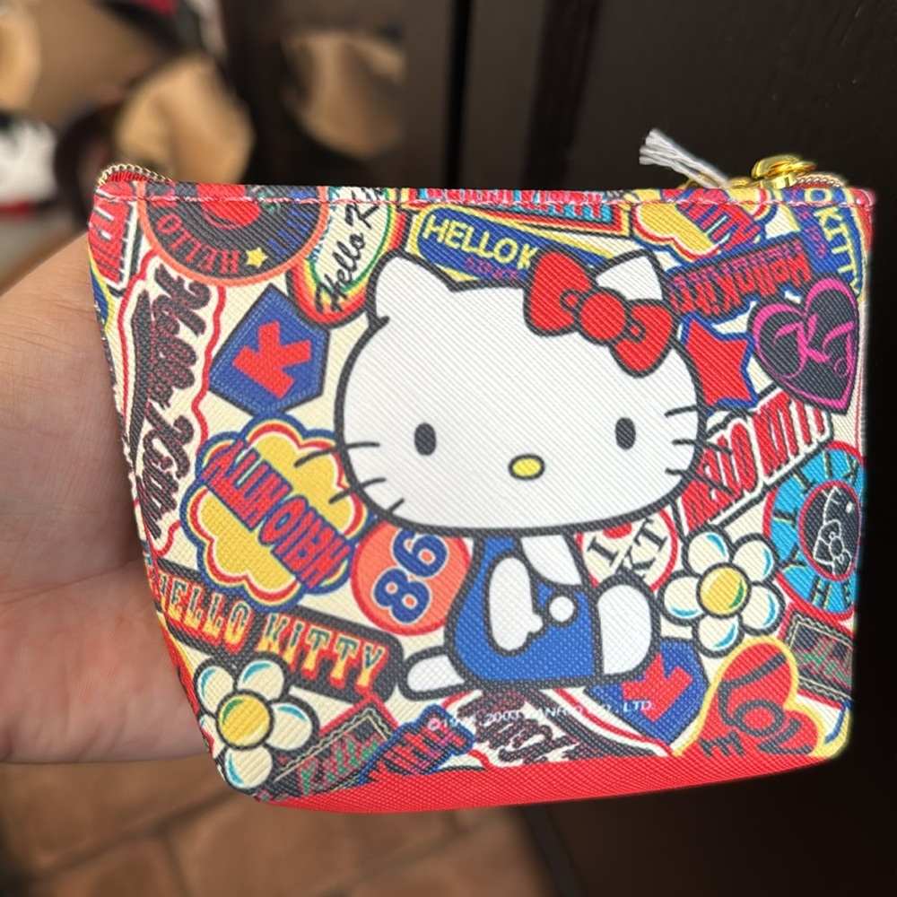 Hello Kitty Coin Bag - Picture 2 of 3